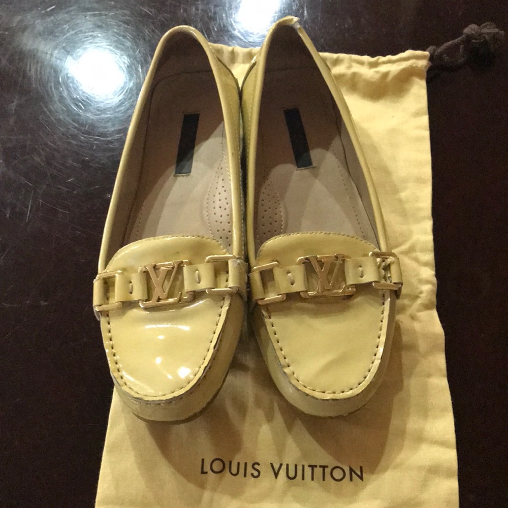 💯 Authentic Louis Vuitton shoes